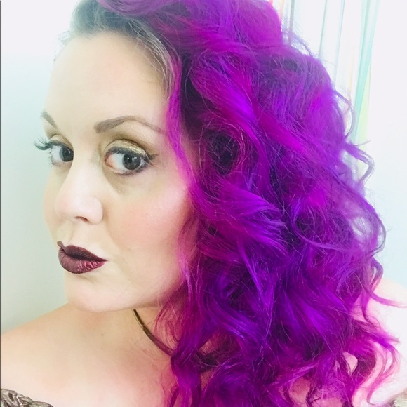 Meet your Posher, Avonell - Picture 1 of 2